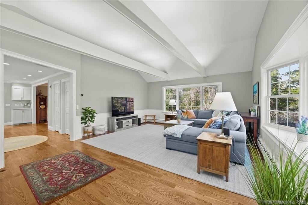 5 Holly Pl - Photo 4 of 33