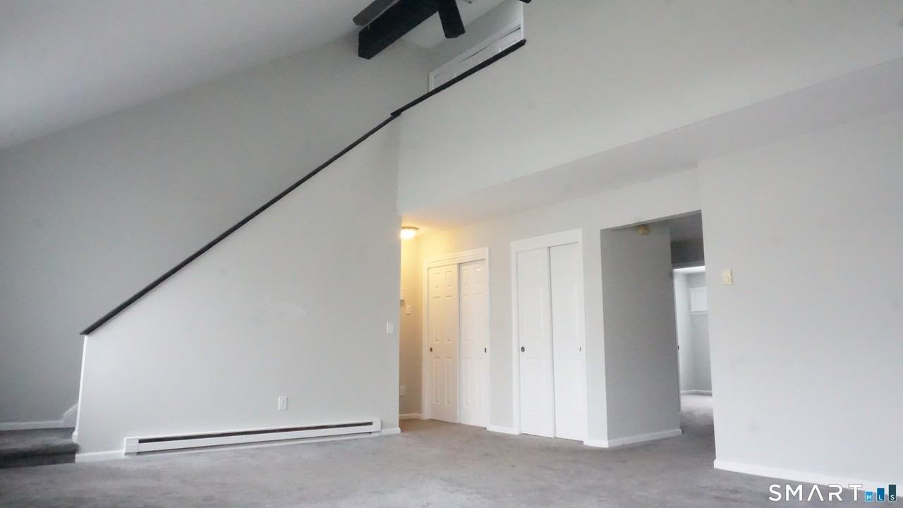 234 Willow Spgs Unit 234 - Photo 2 of 24