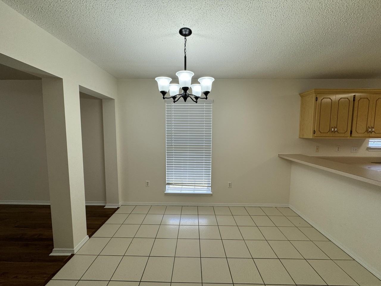 1610 Chadwick Ln - Photo 7 of 21