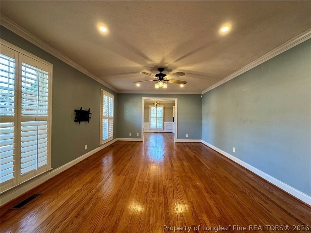 2723 Huntington Rd - Photo 3 of 26