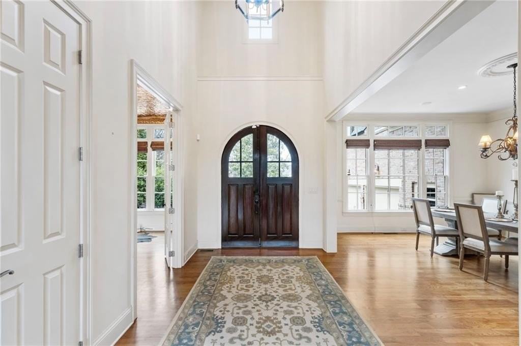 927 Buckingham Cir Nw - Photo 6 of 50