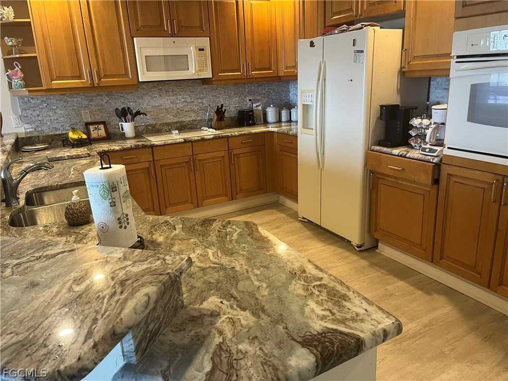 14300 Riva Del Lago Dr Apt 1002 - Photo 4 of 33