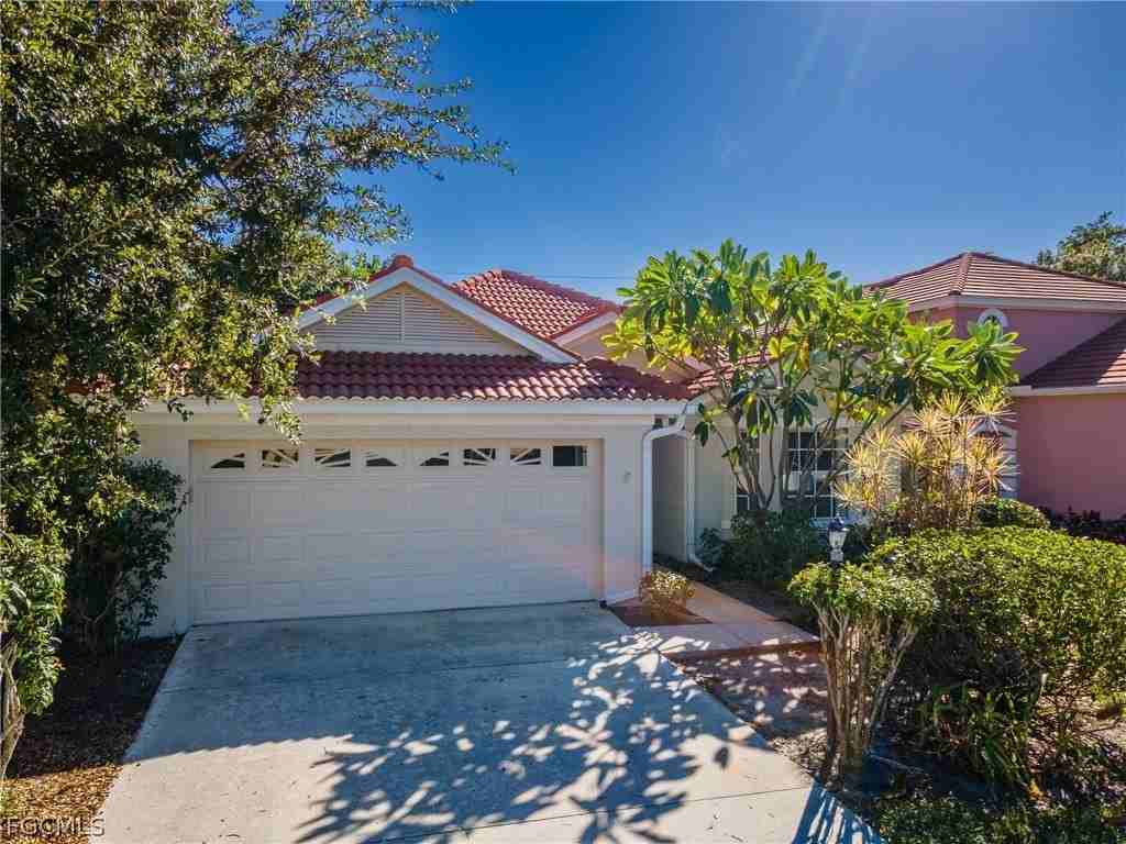 9841 Las Casas Dr - Photo 3 of 40