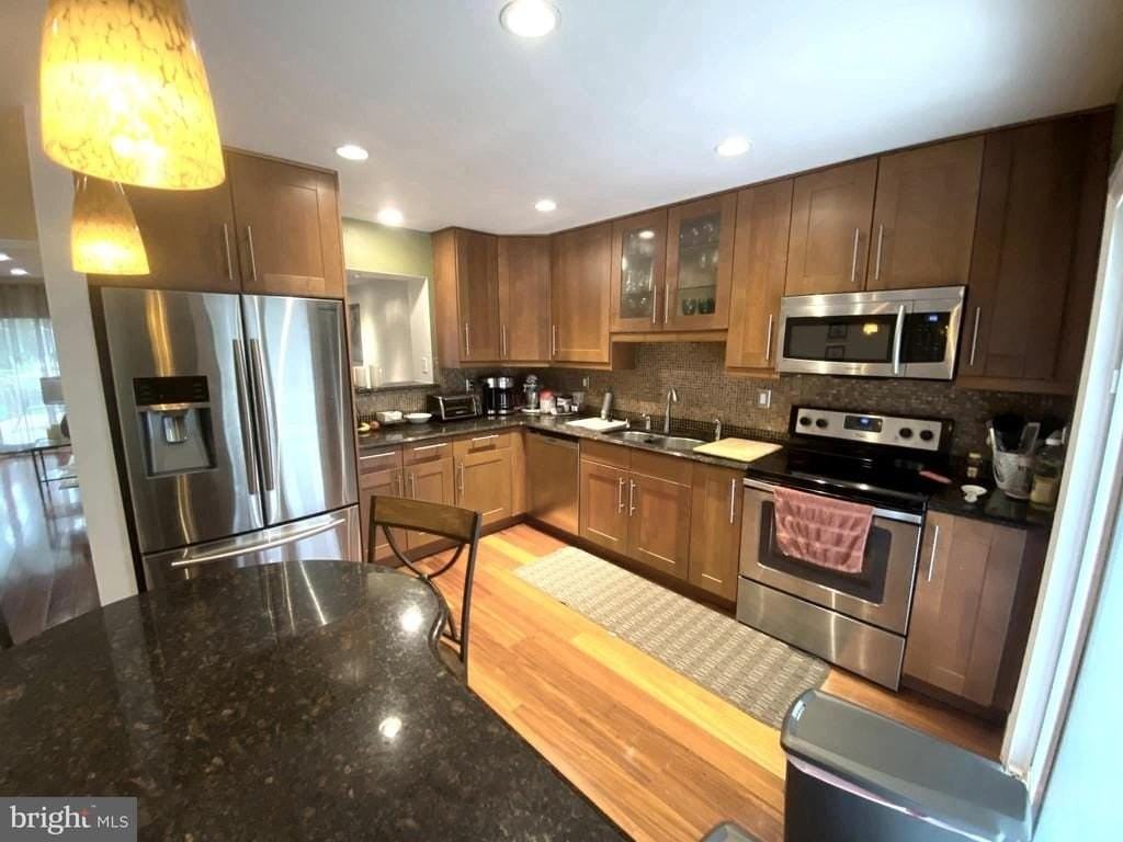 2104 Seneca Run - Photo 2 of 14