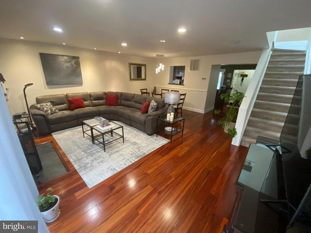 2104 Seneca Run - Photo 4 of 14