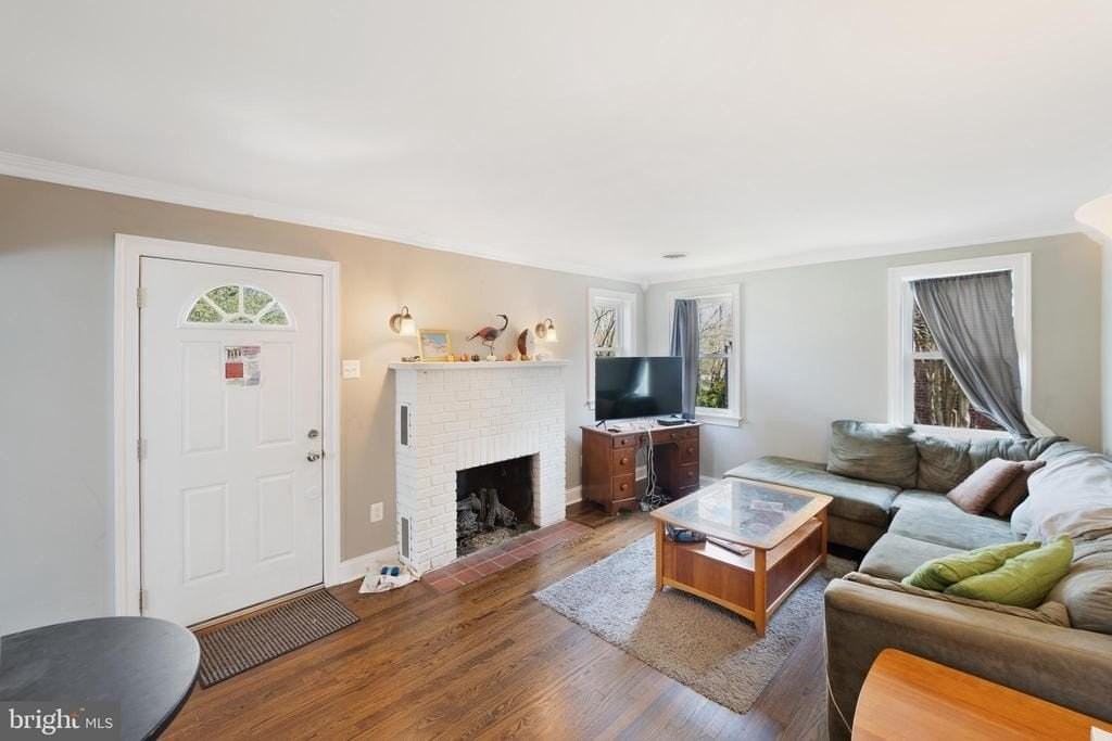 1701 Butler Pike - Photo 2 of 14