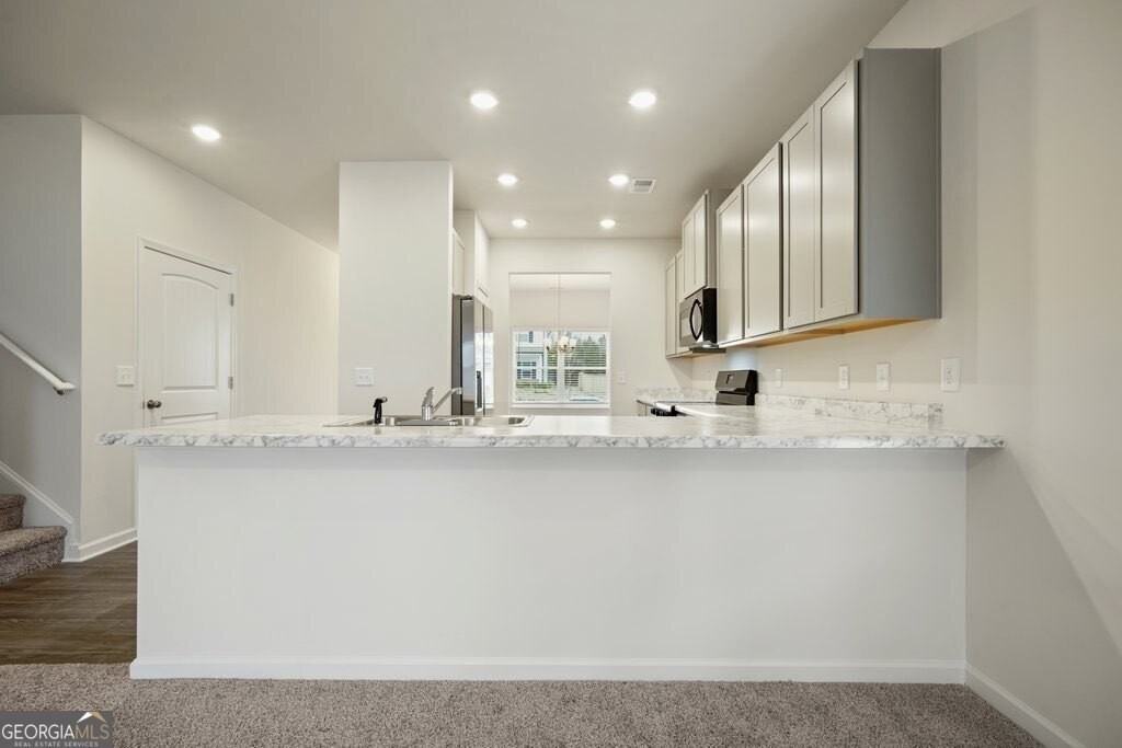 529 Summerfield Ln Nw - Photo 7 of 32