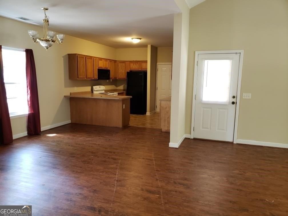 1254 Lakeview Rd - Photo 5 of 14