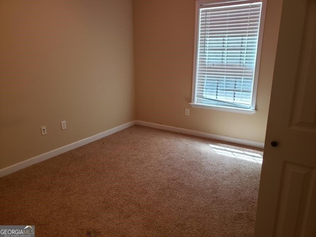 1254 Lakeview Rd - Photo 6 of 14