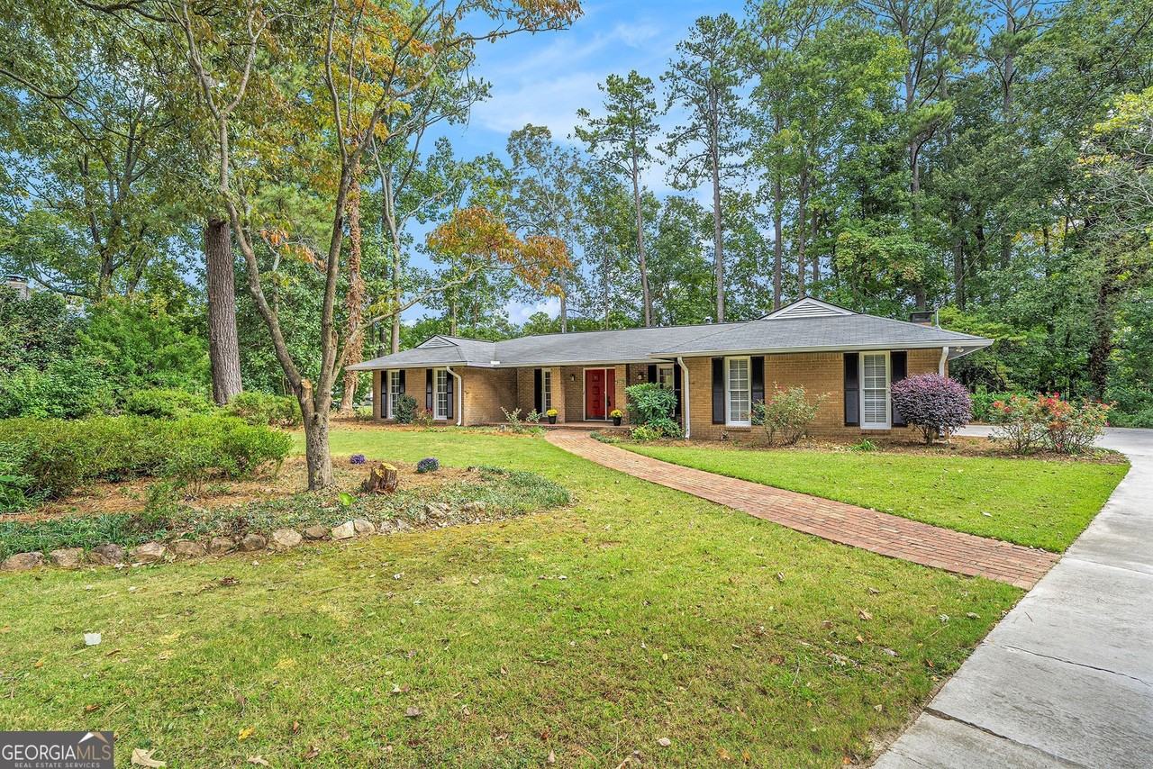 2324 Waterton Ct - Photo 4 of 34