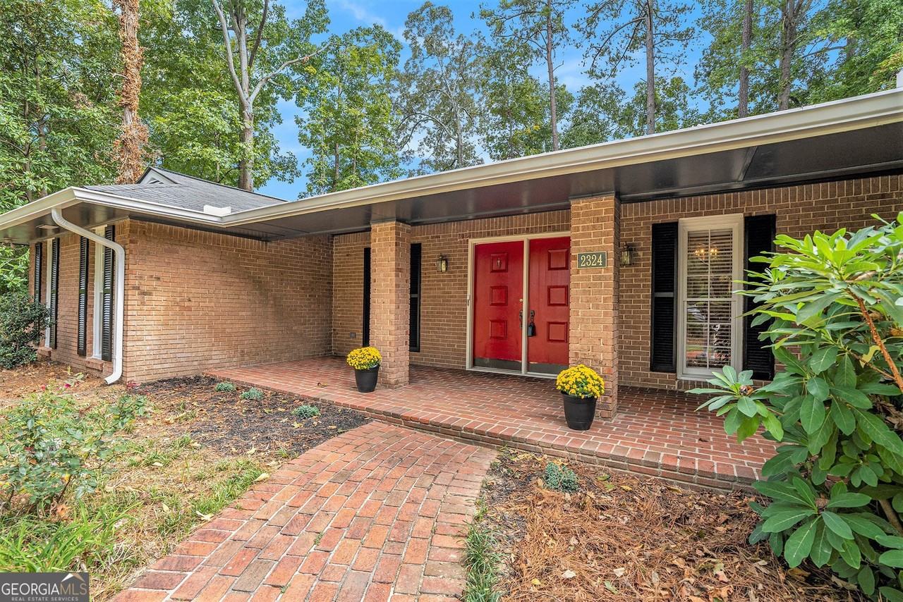 2324 Waterton Ct - Photo 5 of 34