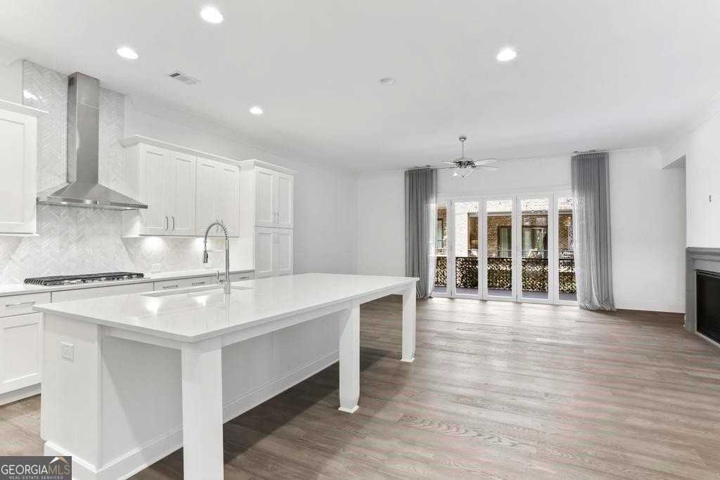 226 Devin Pl Ne - Photo 4 of 26