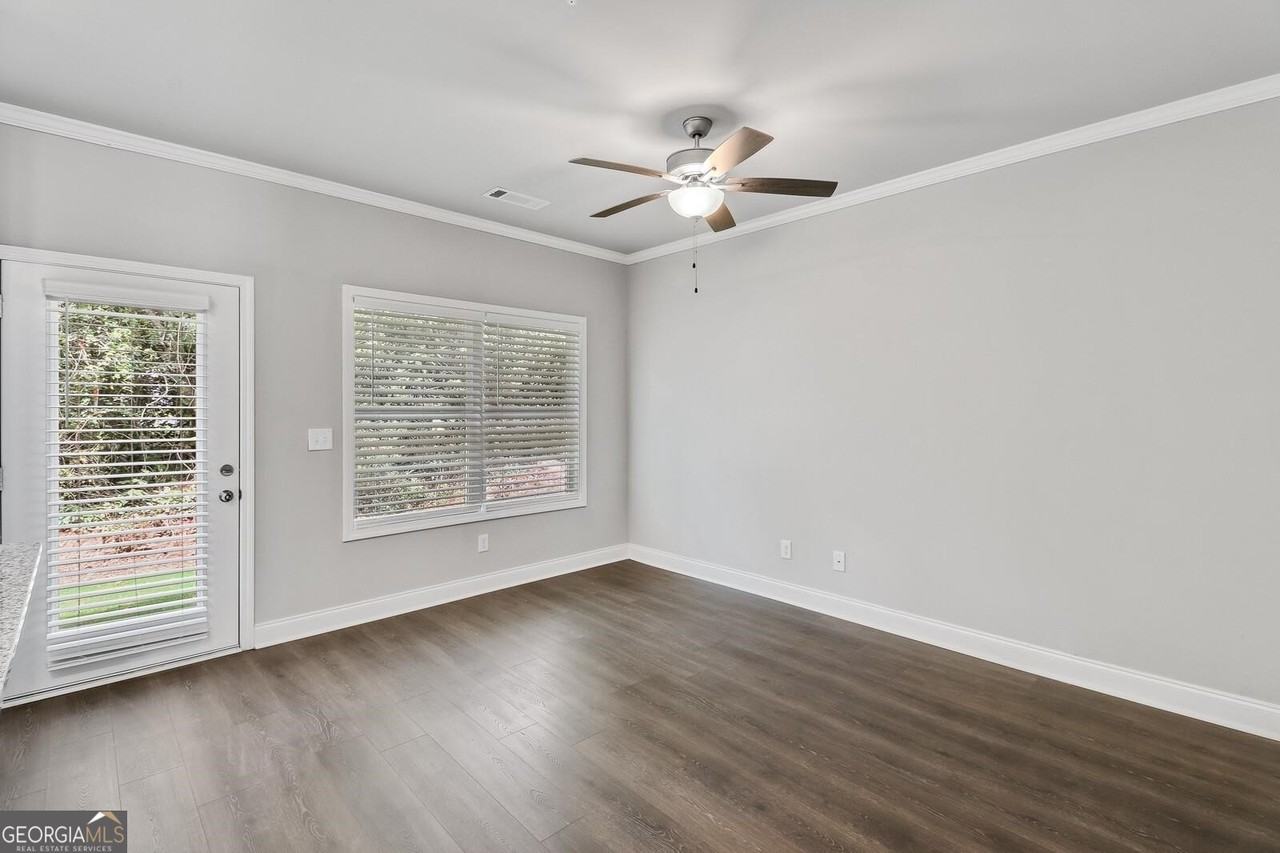 15 Sprayberry Rd Unit 13 - Photo 5 of 23