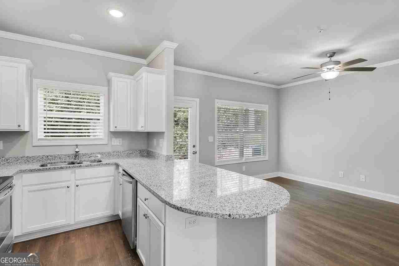 15 Sprayberry Rd Unit 13 - Photo 7 of 23