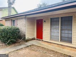 featured image of 104 Peachtree Ct Unit B