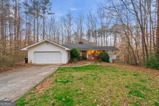 140 Maple Pl - Photo 1 of 1