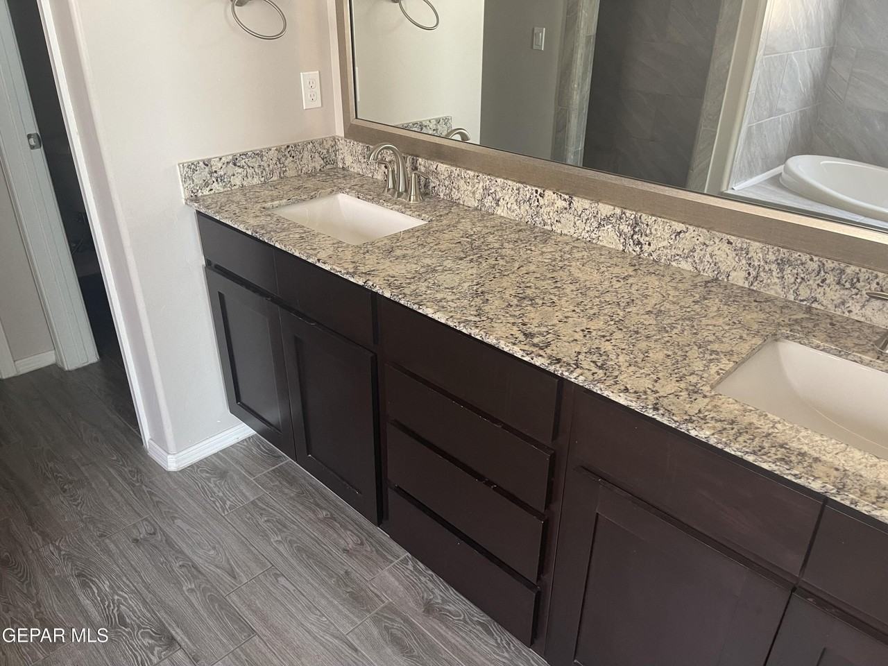 13136 Celtic - Photo 7 of 12