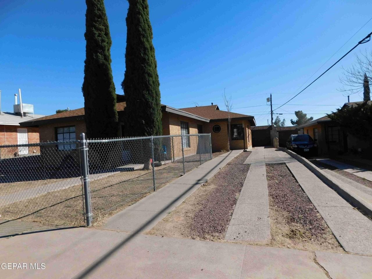 4716 Clifton Ave - Photo 2 of 21