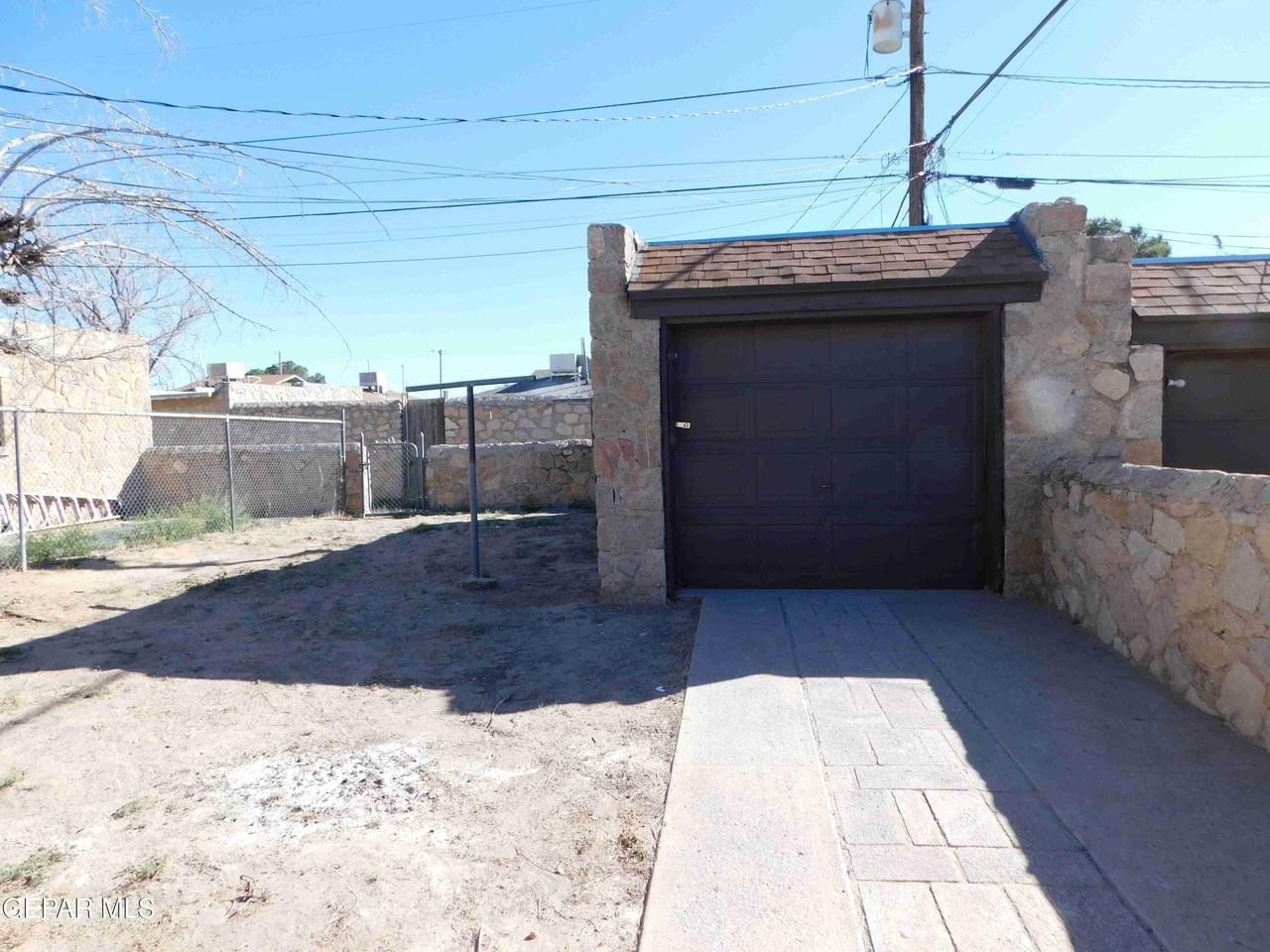 4716 Clifton Ave - Photo 5 of 21