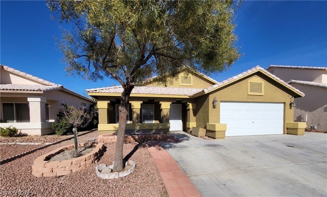 4406 Cinema Ave - Photo 2 of 50