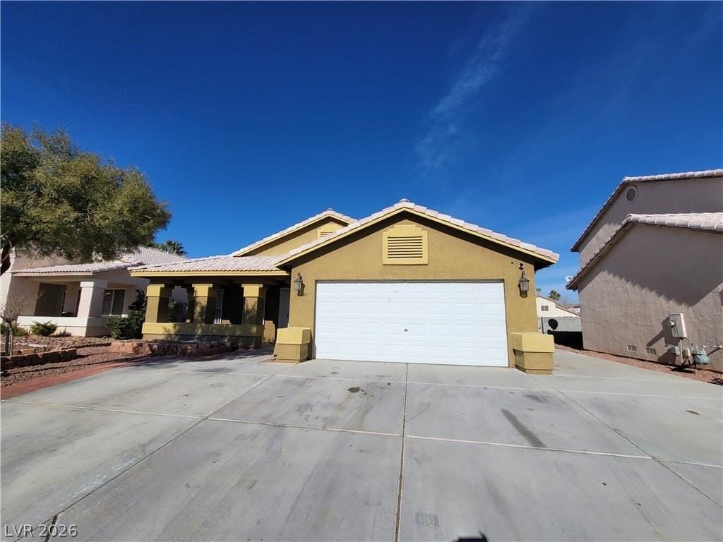 4406 Cinema Ave - Photo 6 of 50