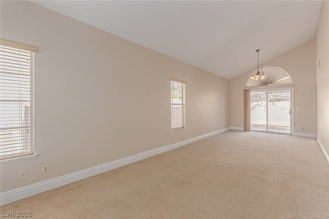 3308 Royal Glen Ct - Photo 5 of 29