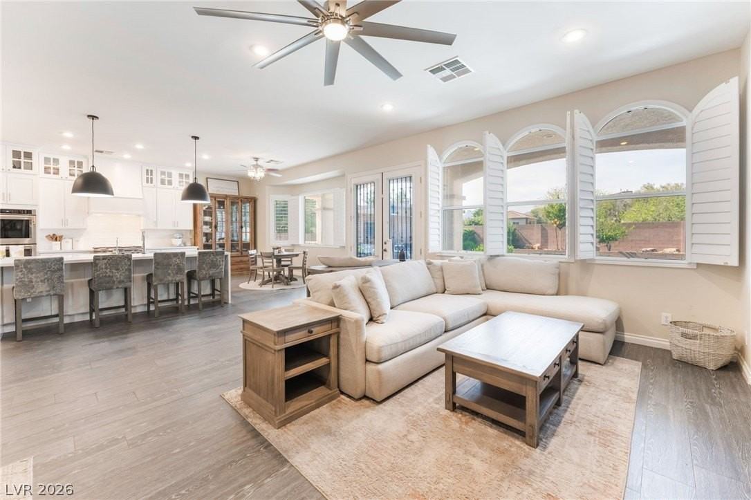 7581 Proud Meadows St - Photo 4 of 45