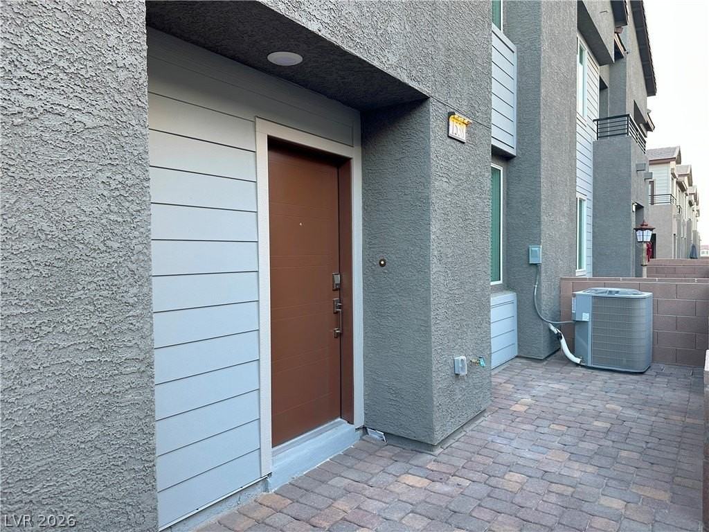 1538 Eva Crossing Pl - Photo 3 of 28