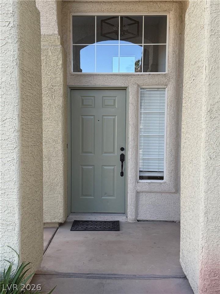 332 Palisades Dr - Photo 3 of 45