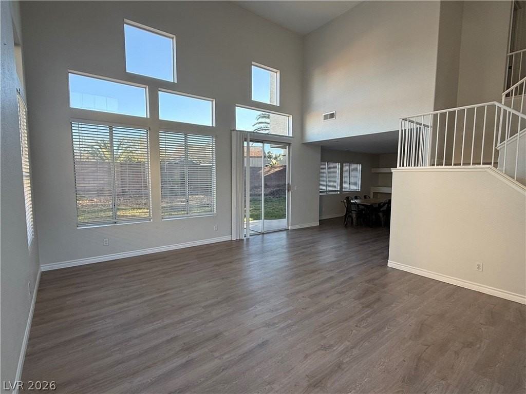 332 Palisades Dr - Photo 6 of 45