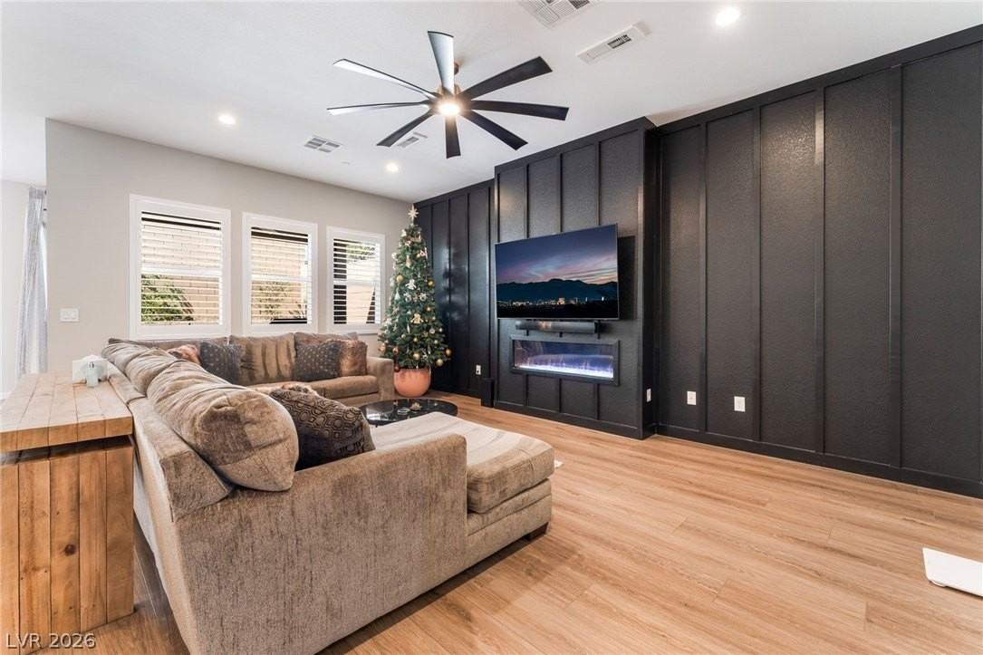 9013 Pinyon Bluff St - Photo 3 of 34