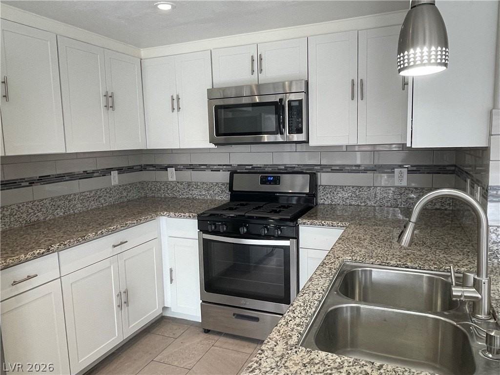 9521 Scenic Sunset Dr - Photo 5 of 30