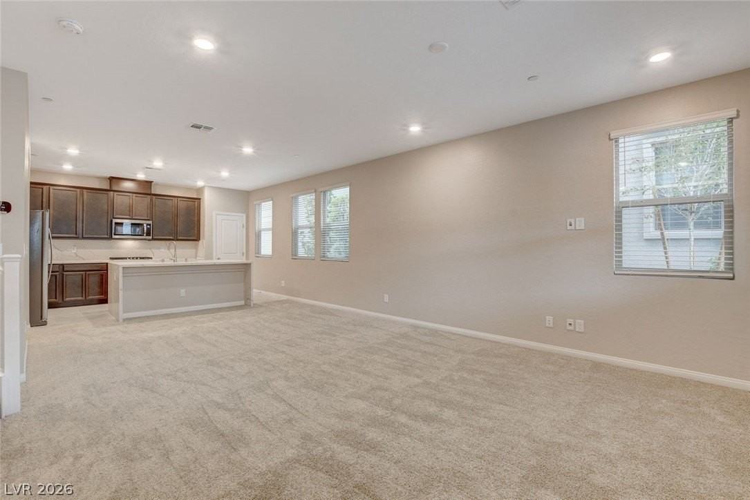 11553 Alpine Cove Ave - Photo 7 of 26