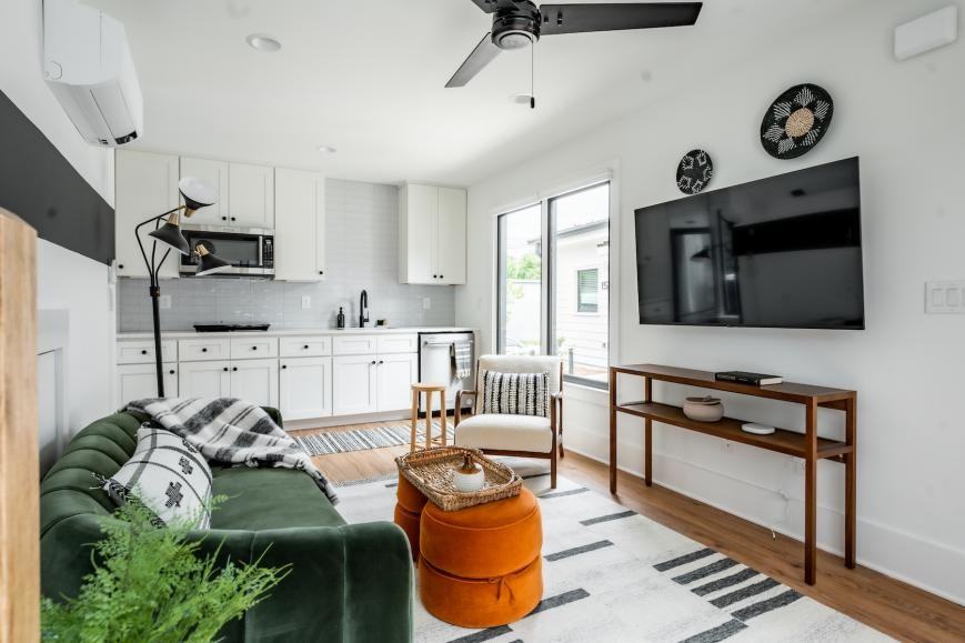 164A Holtzclaw St Se - Photo 2 of 10