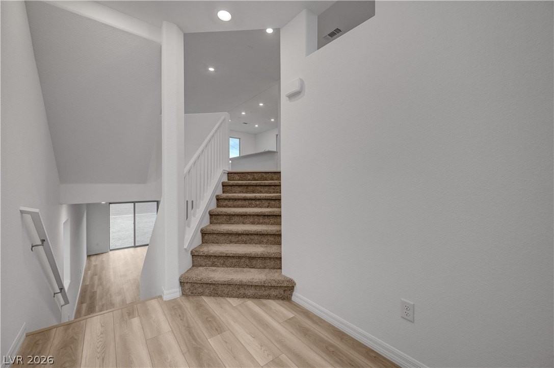 5767 Aurora Gale Ct - Photo 5 of 50