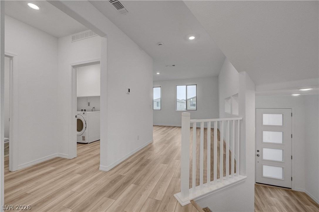 5767 Aurora Gale Ct - Photo 7 of 50