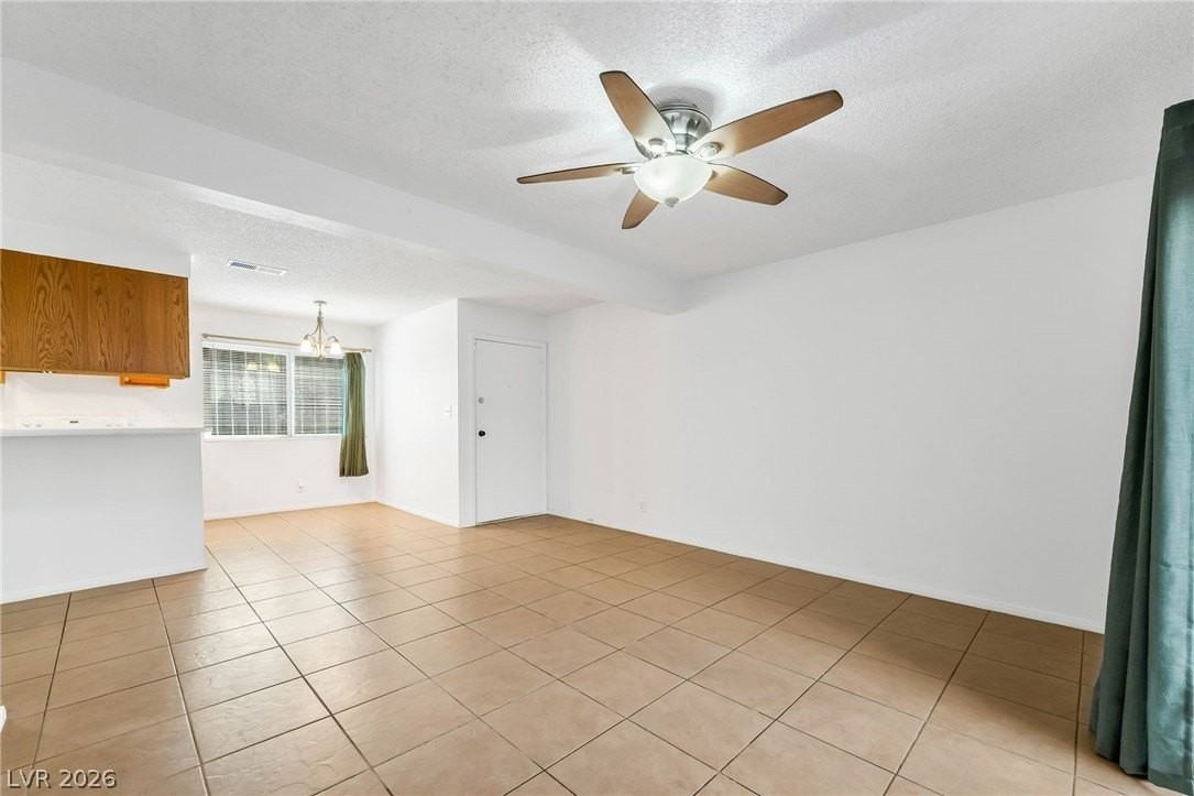 2186 E Desert Inn Rd #2186 - Photo 7 of 31