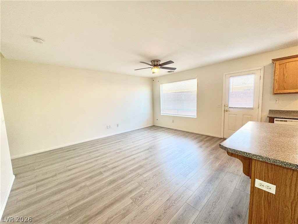 1101 Red Butte St #5 - Photo 4 of 14