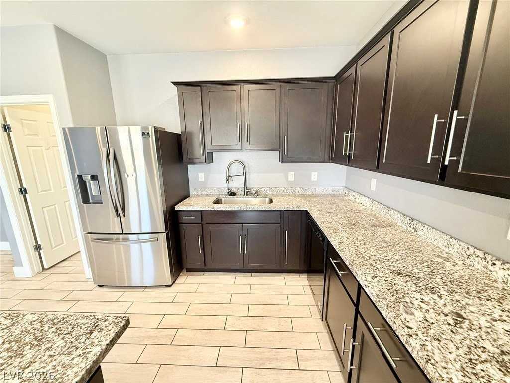 3682 E Wallowa Dr - Photo 5 of 18