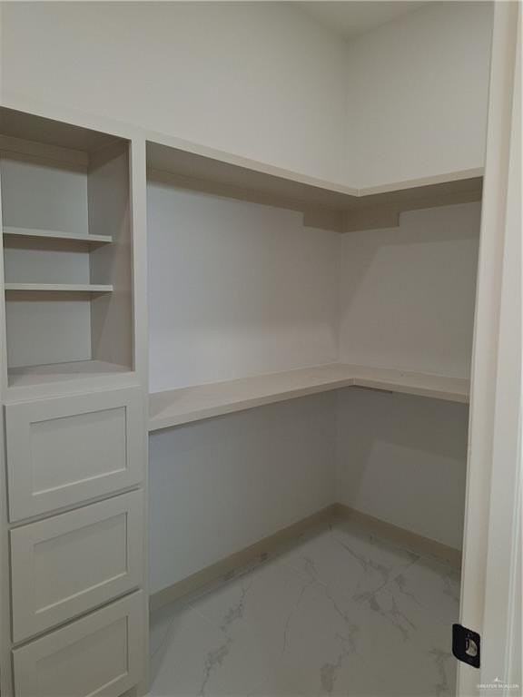 3013 N Elm Ave - Photo 6 of 8