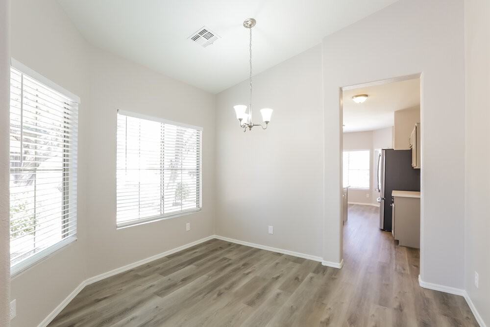 6350 W Hilton Ave - Photo 6 of 16