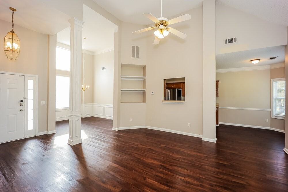 3476 Lumpkin Ct - Photo 5 of 16