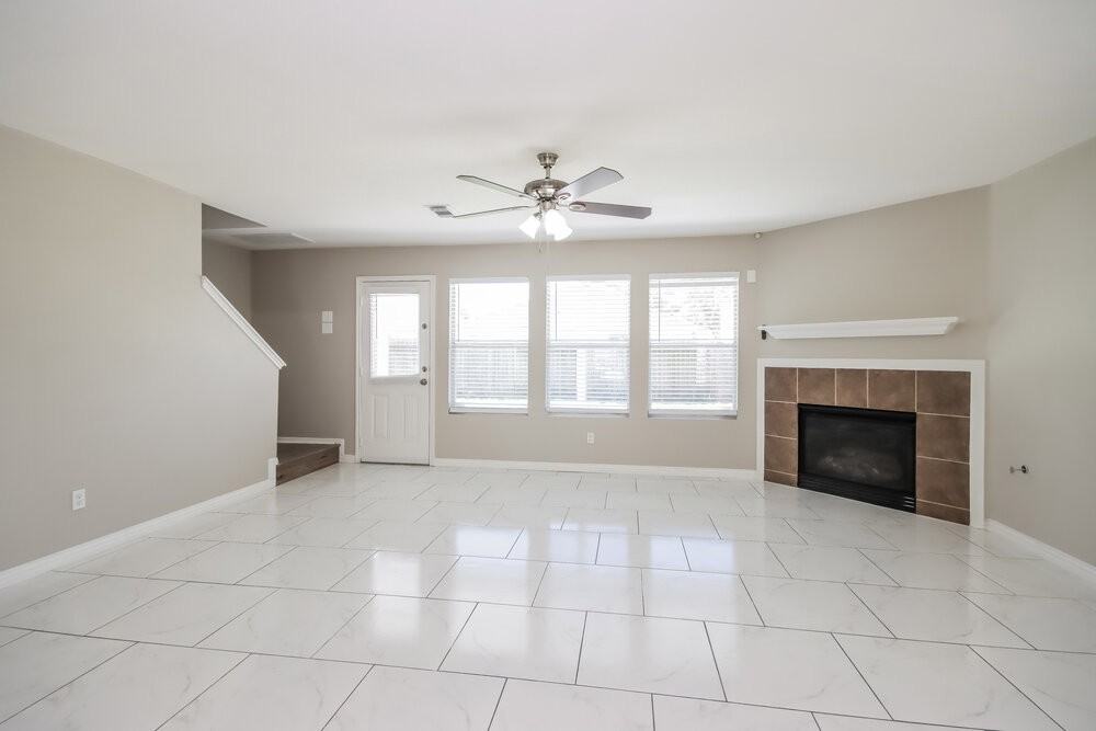 7310 Fox Scene Dr - Photo 4 of 17