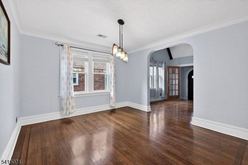 2096 Lentz Ave - Photo 7 of 32