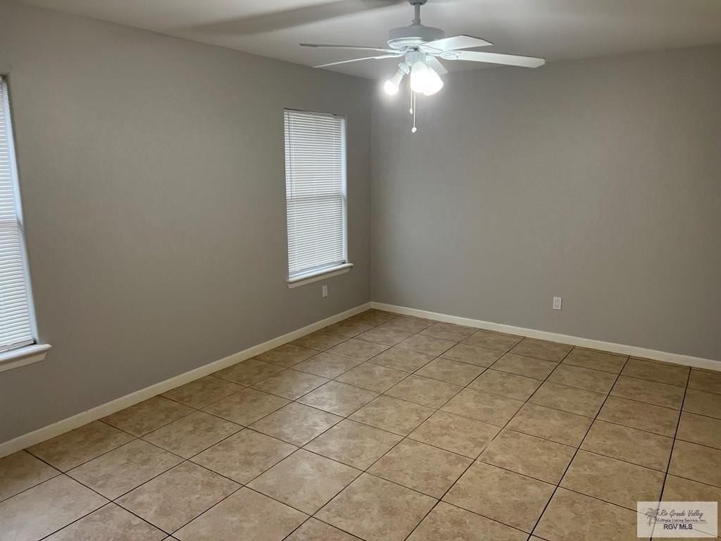 3299 Ticonderoga Dr - Photo 7 of 9