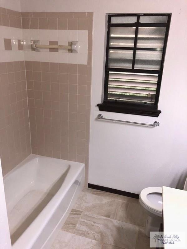 501 Geraldine Ln - Photo 2 of 21