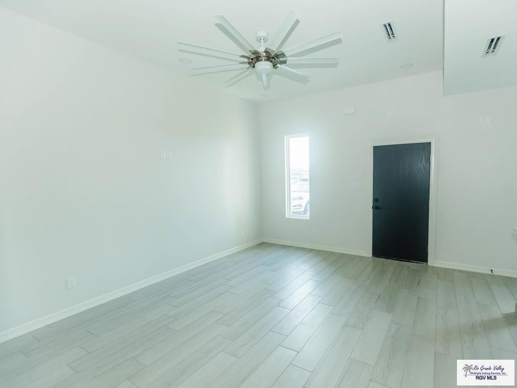 684 Marrs Ave Unit A - Photo 2 of 10