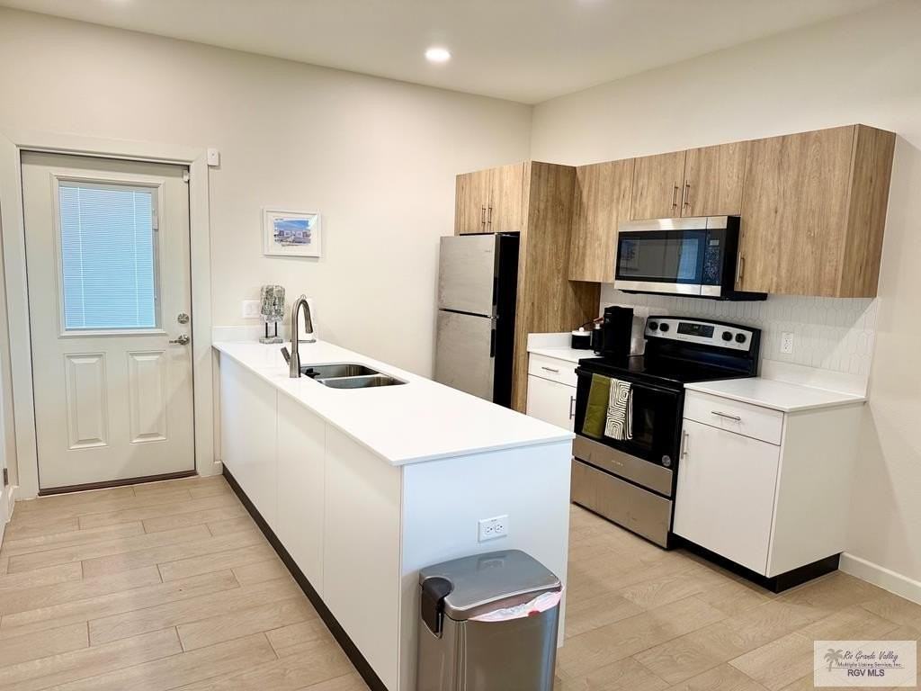 3513 Vanessa Ln Unit 2 - Photo 3 of 10