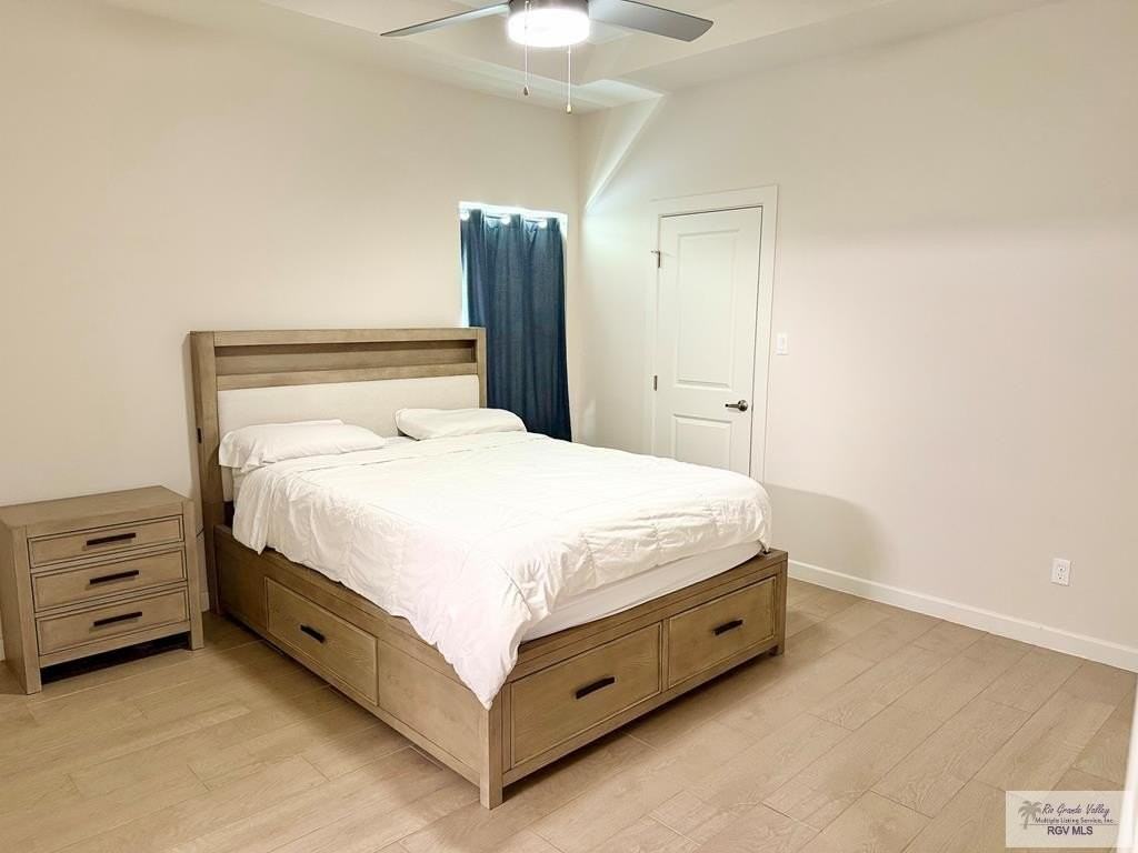 3513 Vanessa Ln Unit 2 - Photo 4 of 10