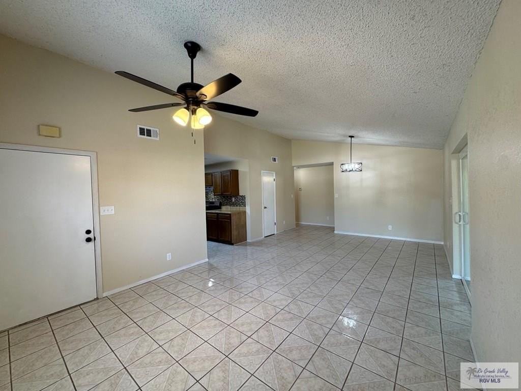 1144 Pasadero Dr - Photo 5 of 24